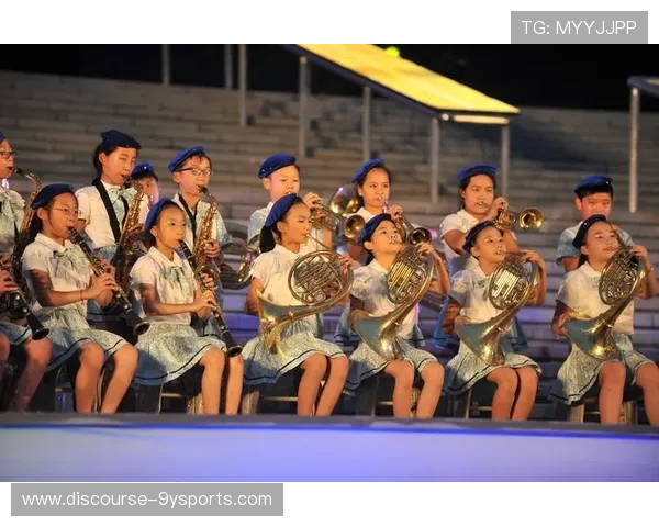 以斯温登俱乐部为核心探讨区域体育发展与社区文化融合创新模式